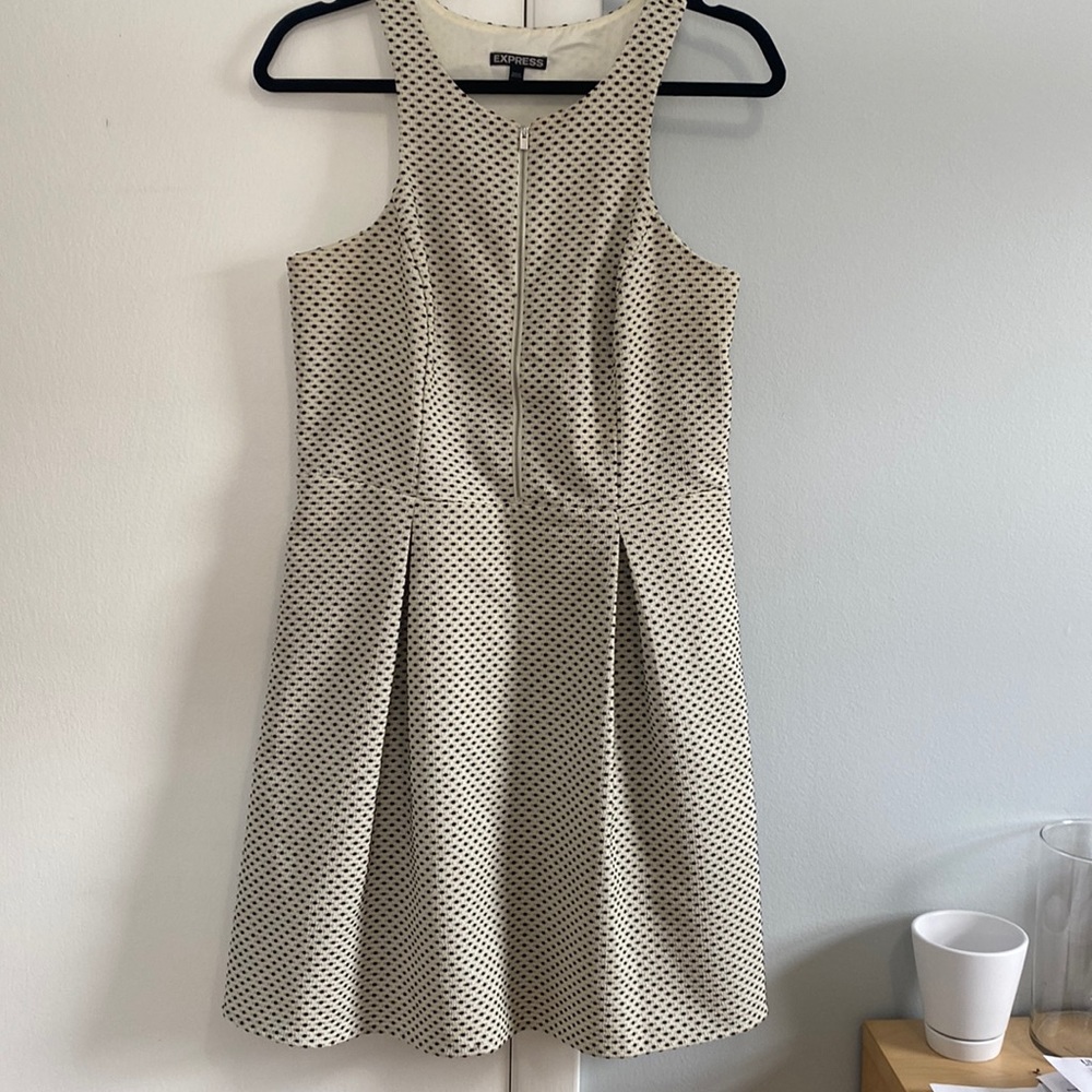 Express A frame tweed dress with pockets! Size 10